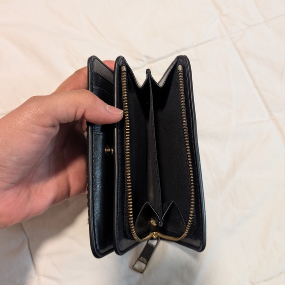 Marc Jacobs Black Leather Wallet - Picture 11 of 15